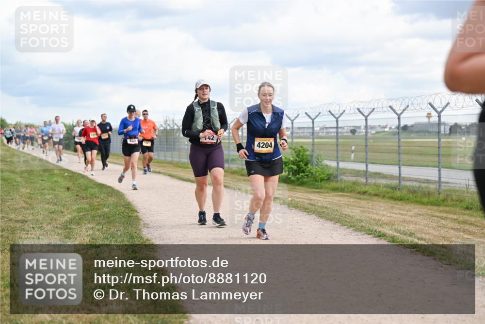 14.09.2025 - Airport Race Dr. Thomas Lammeyer http://msf.ph/oto/8881120 14.09.2025 12:32:17 Laufen 42, 839, 4204 meine-sportfotos.de