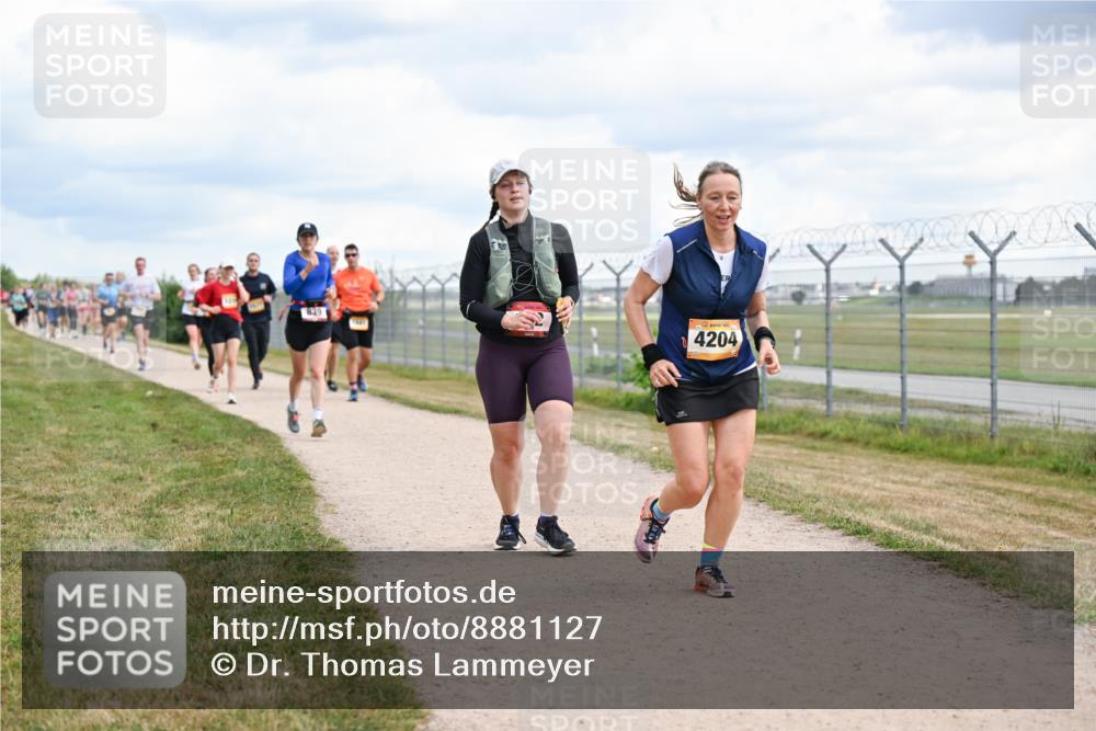 14.09.2025 - Airport Race Dr. Thomas Lammeyer http://msf.ph/oto/8881127 14.09.2025 12:32:17 Laufen 4204 meine-sportfotos.de