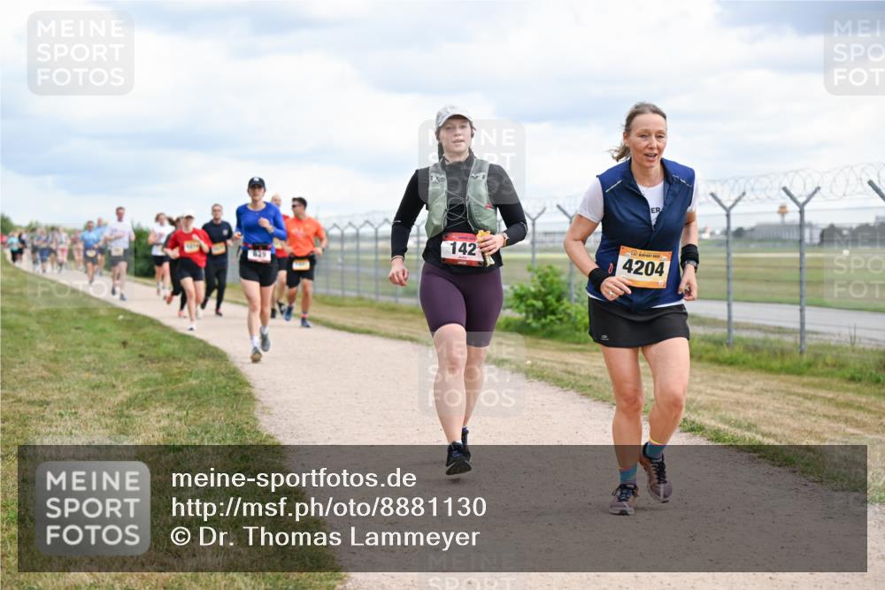 14.09.2025 - Airport Race Dr. Thomas Lammeyer http://msf.ph/oto/8881130 14.09.2025 12:32:18 Laufen 142, 4204 meine-sportfotos.de
