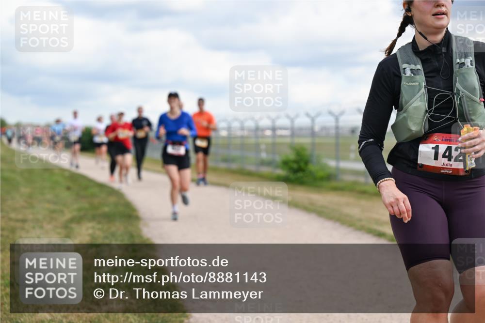 14.09.2025 - Airport Race Dr. Thomas Lammeyer http://msf.ph/oto/8881143 14.09.2025 12:32:19 Laufen 142 meine-sportfotos.de