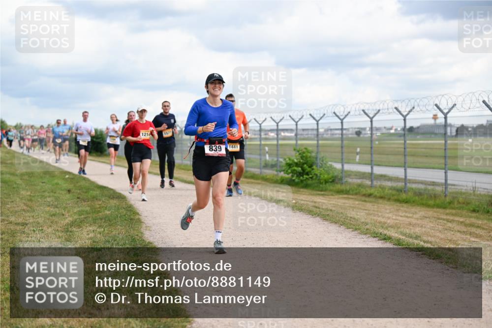 14.09.2025 - Airport Race Dr. Thomas Lammeyer http://msf.ph/oto/8881149 14.09.2025 12:32:20 Laufen 1214, 1577, 839, 1441 meine-sportfotos.de