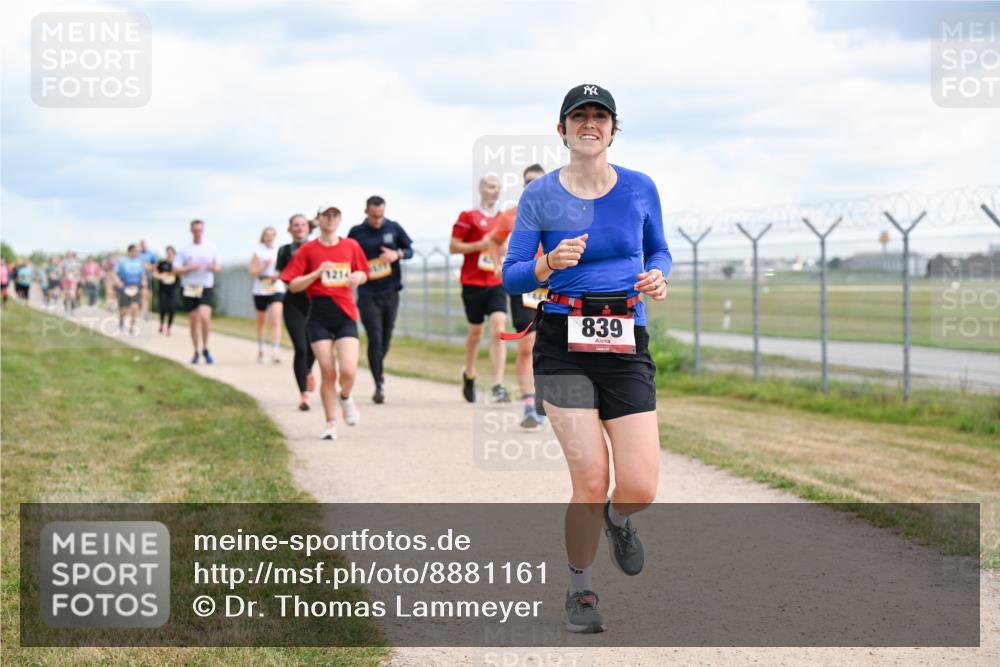 14.09.2025 - Airport Race Dr. Thomas Lammeyer http://msf.ph/oto/8881161 14.09.2025 12:32:22 Laufen 1214, 839 meine-sportfotos.de
