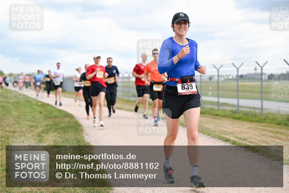 14.09.2025 - Airport Race Dr. Thomas Lammeyer http://msf.ph/oto/8881162 14.09.2025 12:32:22 Laufen 1214, 839 meine-sportfotos.de