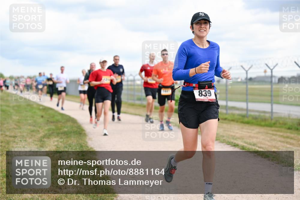 14.09.2025 - Airport Race Dr. Thomas Lammeyer http://msf.ph/oto/8881164 14.09.2025 12:32:22 Laufen 839 meine-sportfotos.de