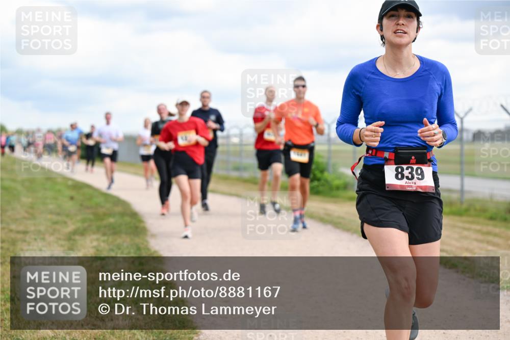 14.09.2025 - Airport Race Dr. Thomas Lammeyer http://msf.ph/oto/8881167 14.09.2025 12:32:22 Laufen 839 meine-sportfotos.de