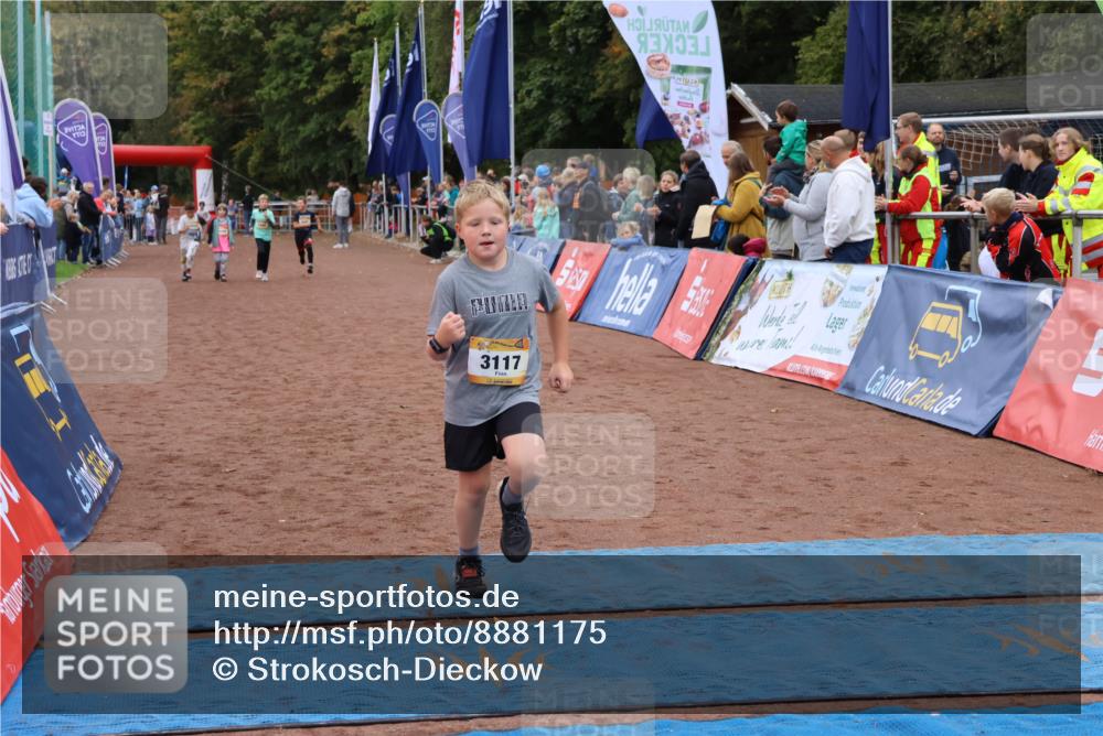 14.09.2025 - Airport Race Strokosch-Dieckow http://msf.ph/oto/8881175 14.09.2025 10:11:40 Ziel 3117, 3498, 3525 meine-sportfotos.de