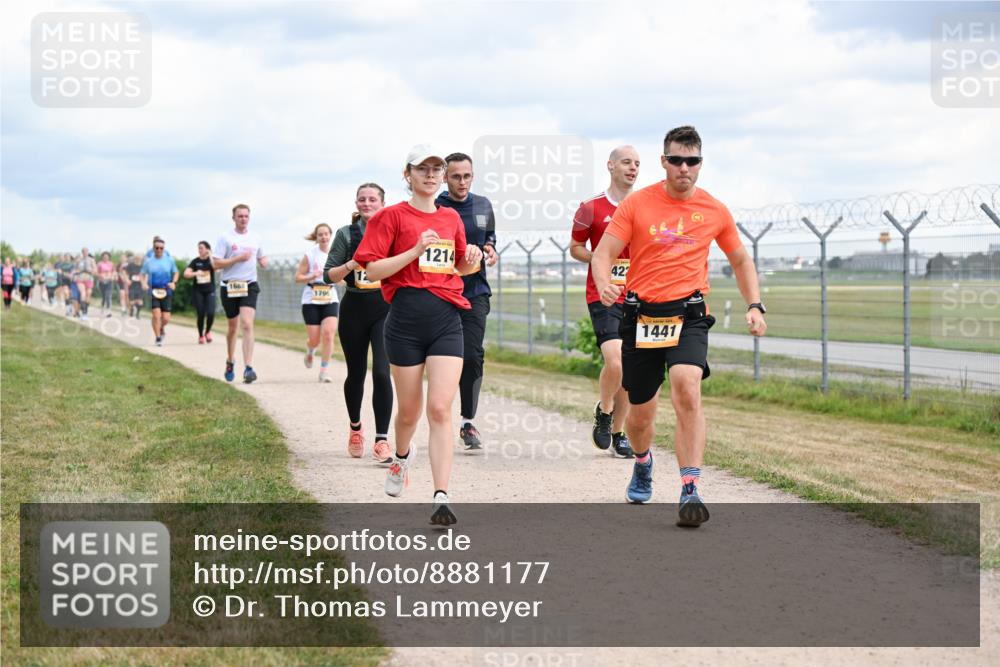 14.09.2025 - Airport Race Dr. Thomas Lammeyer http://msf.ph/oto/8881177 14.09.2025 12:32:23 Laufen 1688, 1796, 1214, 422, 1441 meine-sportfotos.de