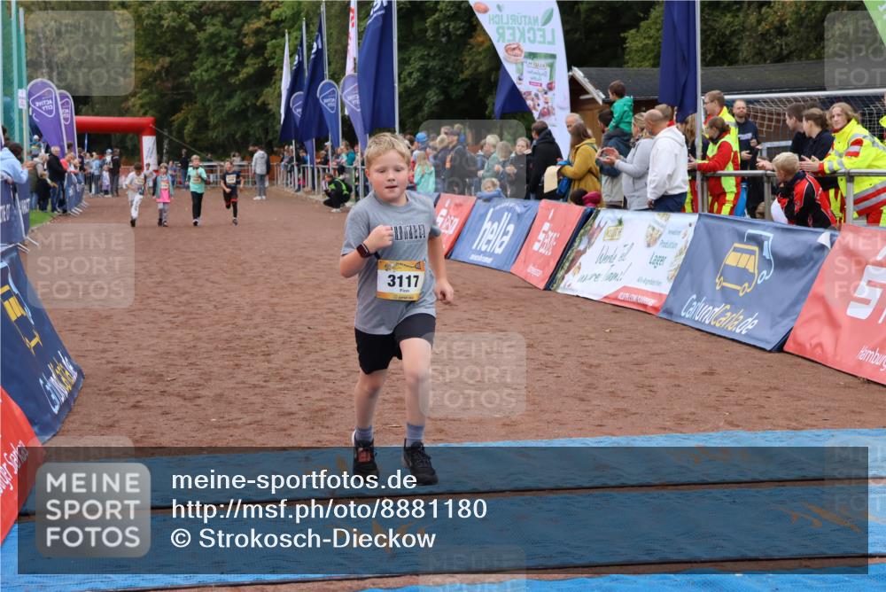 14.09.2025 - Airport Race Strokosch-Dieckow http://msf.ph/oto/8881180 14.09.2025 10:11:40 Ziel 3117, 3498, 3525 meine-sportfotos.de
