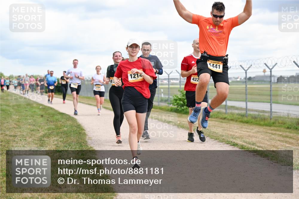14.09.2025 - Airport Race Dr. Thomas Lammeyer http://msf.ph/oto/8881181 14.09.2025 12:32:24 Laufen 1796, 1214, 422, 1441 meine-sportfotos.de
