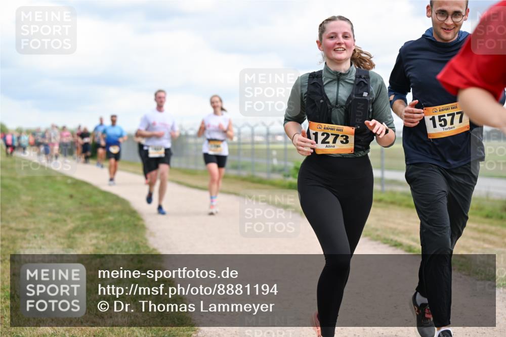 14.09.2025 - Airport Race Dr. Thomas Lammeyer http://msf.ph/oto/8881194 14.09.2025 12:32:26 Laufen 1273, 1577 meine-sportfotos.de