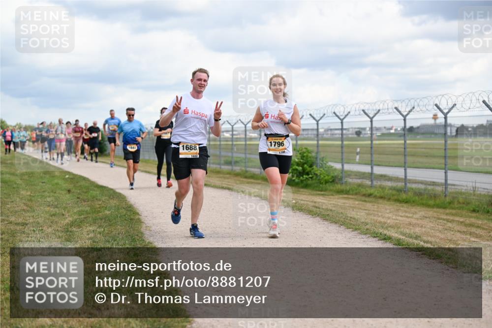 14.09.2025 - Airport Race Dr. Thomas Lammeyer http://msf.ph/oto/8881207 14.09.2025 12:32:27 Laufen 1848, 1688, 1688, 1796, 1796 meine-sportfotos.de