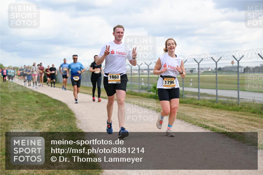 14.09.2025 - Airport Race Dr. Thomas Lammeyer http://msf.ph/oto/8881214 14.09.2025 12:32:28 Laufen 184, 1688, 1688, 1796, 1796 meine-sportfotos.de