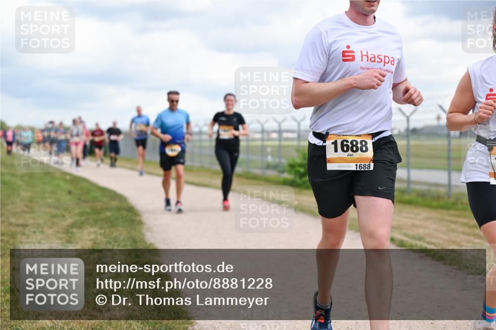 14.09.2025 - Airport Race Dr. Thomas Lammeyer http://msf.ph/oto/8881228 14.09.2025 12:32:30 Laufen 1688, 1688 meine-sportfotos.de