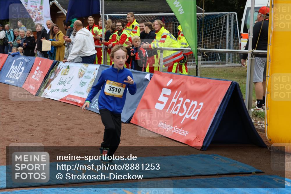 14.09.2025 - Airport Race Strokosch-Dieckow http://msf.ph/oto/8881253 14.09.2025 10:12:15 Ziel 3309, 3510 meine-sportfotos.de