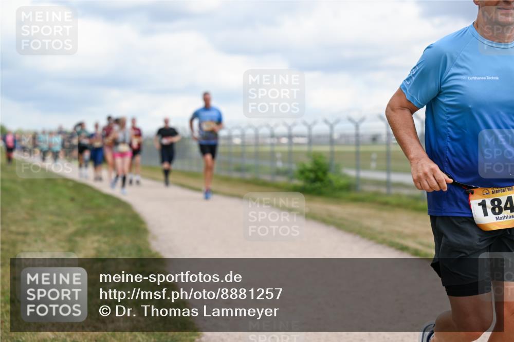 14.09.2025 - Airport Race Dr. Thomas Lammeyer http://msf.ph/oto/8881257 14.09.2025 12:32:33 Laufen 184 meine-sportfotos.de