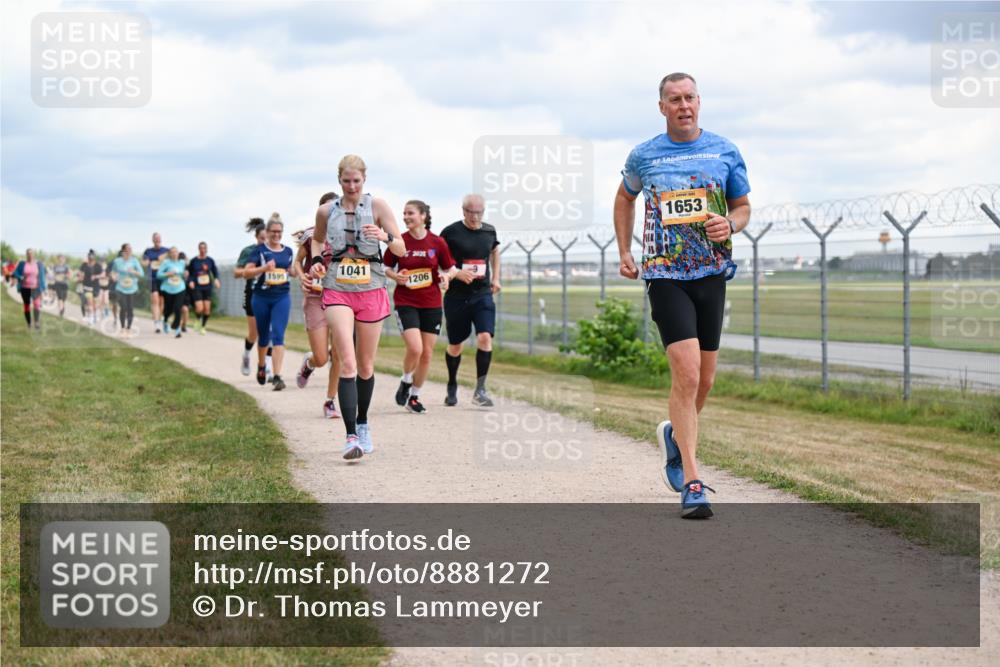 14.09.2025 - Airport Race Dr. Thomas Lammeyer http://msf.ph/oto/8881272 14.09.2025 12:32:37 Laufen 1595, 1041, 2025, 1206, 1653 meine-sportfotos.de