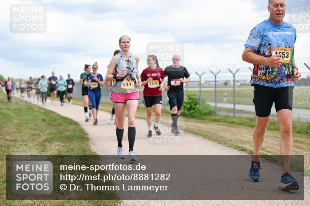 14.09.2025 - Airport Race Dr. Thomas Lammeyer http://msf.ph/oto/8881282 14.09.2025 12:32:38 Laufen 1041, 1206, 1953 meine-sportfotos.de