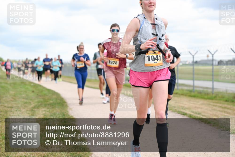 14.09.2025 - Airport Race Dr. Thomas Lammeyer http://msf.ph/oto/8881296 14.09.2025 12:32:40 Laufen 1928, 1041 meine-sportfotos.de