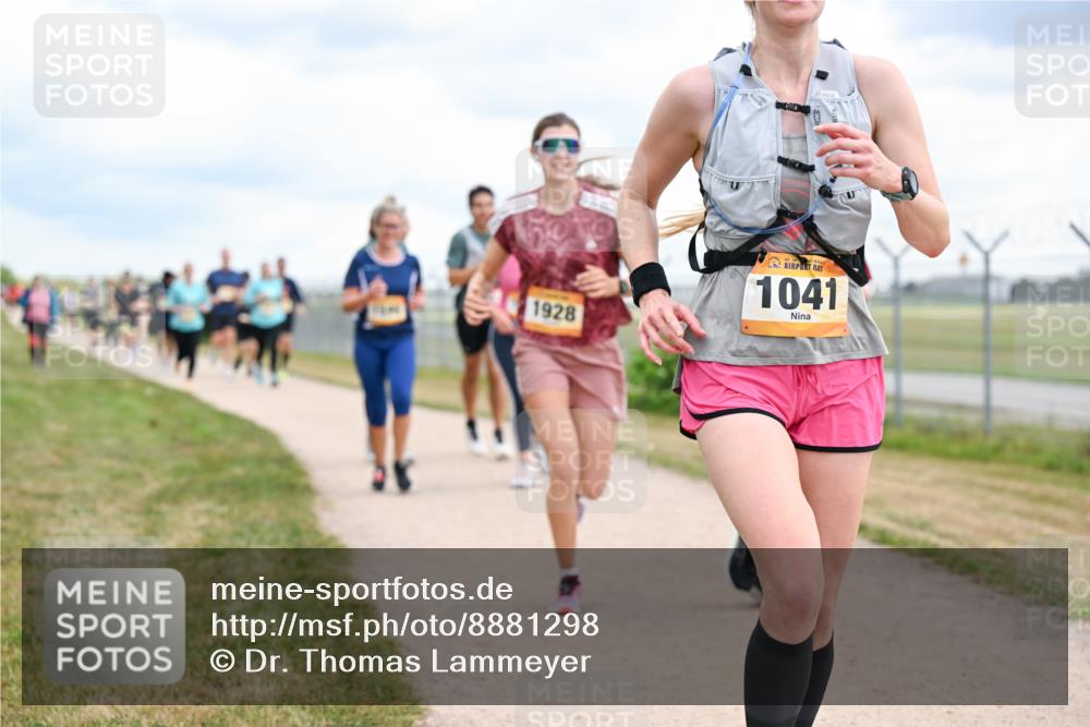14.09.2025 - Airport Race Dr. Thomas Lammeyer http://msf.ph/oto/8881298 14.09.2025 12:32:40 Laufen 1928, 1041 meine-sportfotos.de