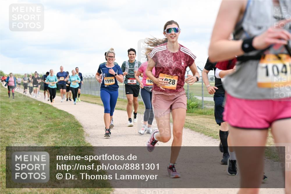 14.09.2025 - Airport Race Dr. Thomas Lammeyer http://msf.ph/oto/8881301 14.09.2025 12:32:40 Laufen 1595, 43, 160, 28, 104 meine-sportfotos.de