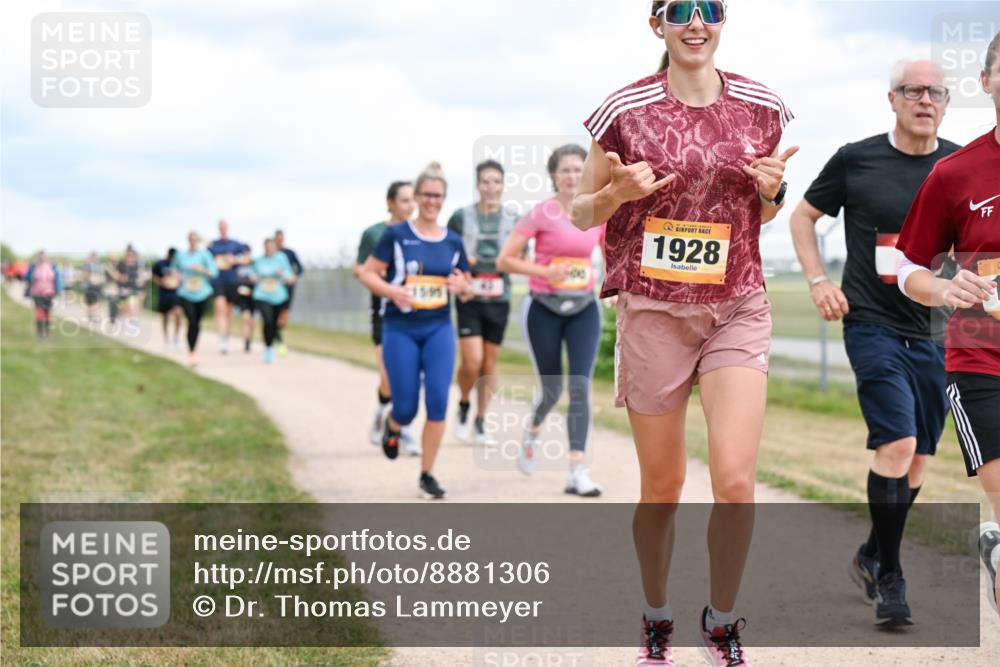 14.09.2025 - Airport Race Dr. Thomas Lammeyer http://msf.ph/oto/8881306 14.09.2025 12:32:41 Laufen 1595, 1928 meine-sportfotos.de