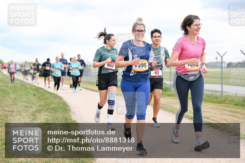 14.09.2025 - Airport Race Dr. Thomas Lammeyer http://msf.ph/oto/8881318 14.09.2025 12:32:42 Laufen 860, 595, 43 meine-sportfotos.de
