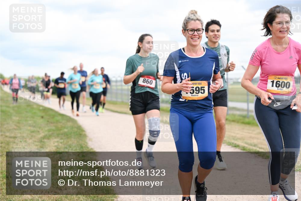 14.09.2025 - Airport Race Dr. Thomas Lammeyer http://msf.ph/oto/8881323 14.09.2025 12:32:43 Laufen 860, 595, 1600 meine-sportfotos.de