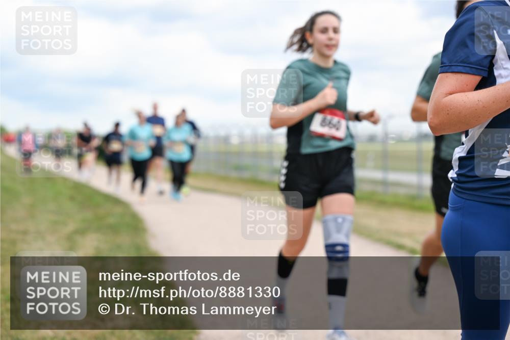 14.09.2025 - Airport Race Dr. Thomas Lammeyer http://msf.ph/oto/8881330 14.09.2025 12:32:44 Laufen 099 meine-sportfotos.de