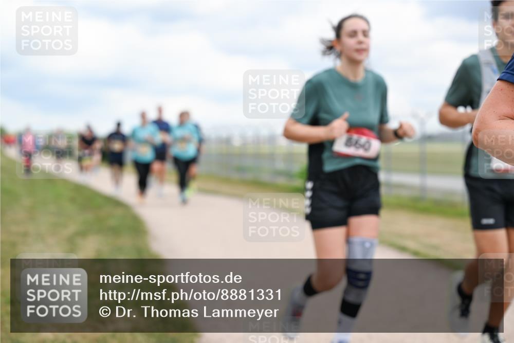 14.09.2025 - Airport Race Dr. Thomas Lammeyer http://msf.ph/oto/8881331 14.09.2025 12:32:44 Laufen 860 meine-sportfotos.de