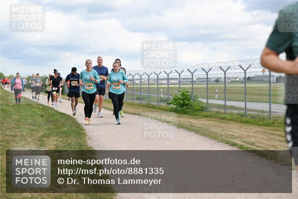 14.09.2025 - Airport Race Dr. Thomas Lammeyer http://msf.ph/oto/8881335 14.09.2025 12:32:45 Laufen 41, 2071, 1364, 59, 1490 meine-sportfotos.de