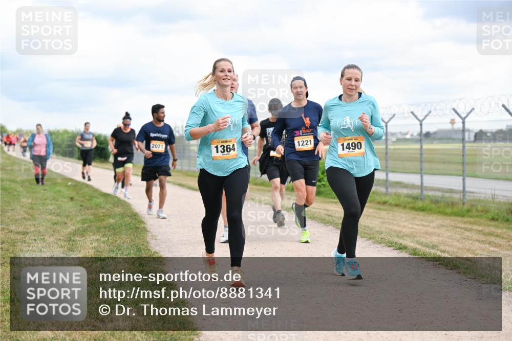 14.09.2025 - Airport Race Dr. Thomas Lammeyer http://msf.ph/oto/8881341 14.09.2025 12:32:47 Laufen 2071, 1364, 1221, 1490 meine-sportfotos.de