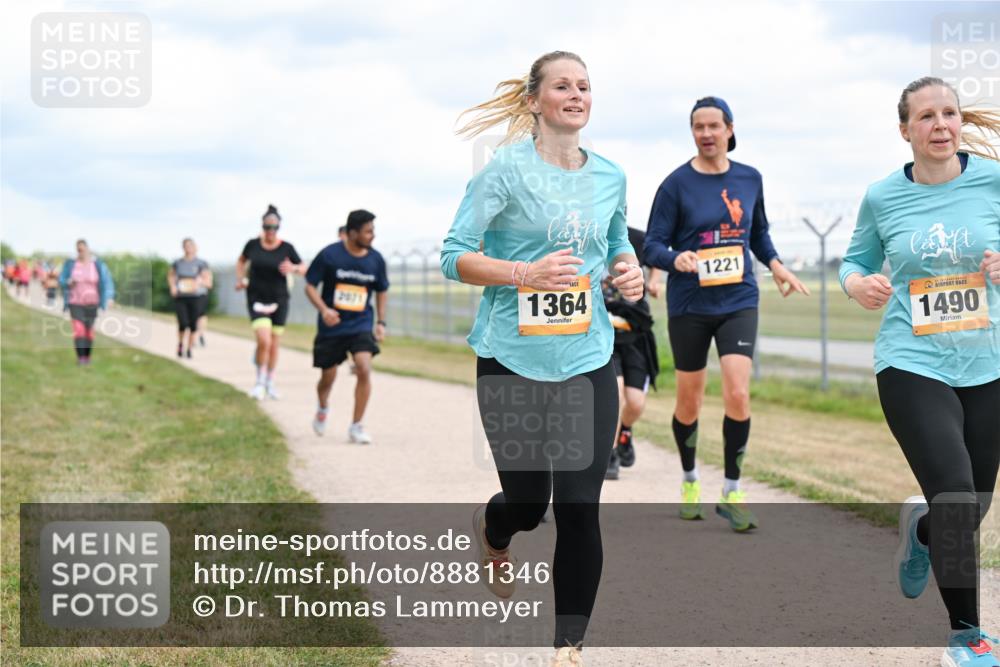 14.09.2025 - Airport Race Dr. Thomas Lammeyer http://msf.ph/oto/8881346 14.09.2025 12:32:48 Laufen 2071, 1364, 1221, 1490 meine-sportfotos.de