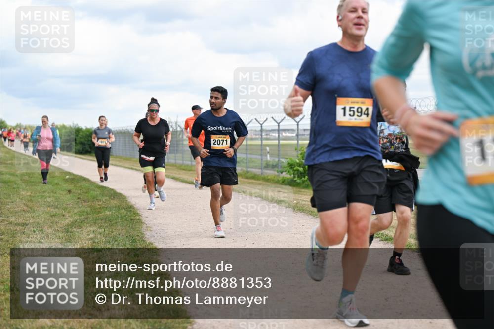 14.09.2025 - Airport Race Dr. Thomas Lammeyer http://msf.ph/oto/8881353 14.09.2025 12:32:49 Laufen 1079, 2071, 1594, 1 meine-sportfotos.de