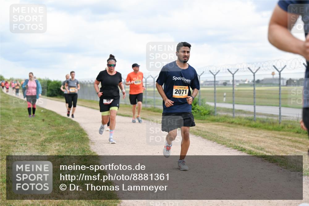 14.09.2025 - Airport Race Dr. Thomas Lammeyer http://msf.ph/oto/8881361 14.09.2025 12:32:50 Laufen 80, 2071 meine-sportfotos.de