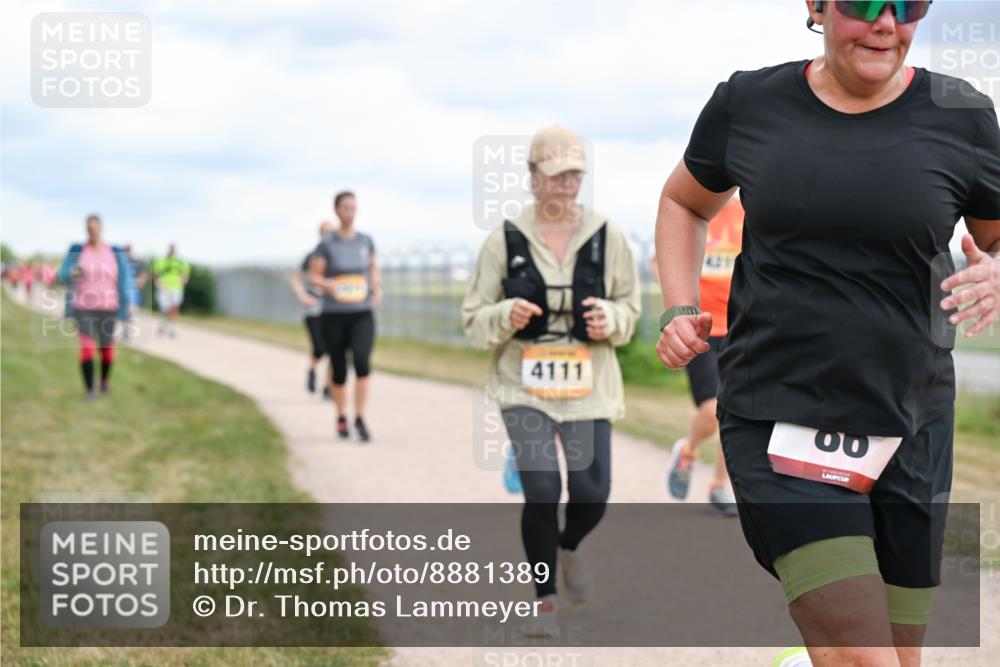 14.09.2025 - Airport Race Dr. Thomas Lammeyer http://msf.ph/oto/8881389 14.09.2025 12:32:54 Laufen 4111, 00 meine-sportfotos.de