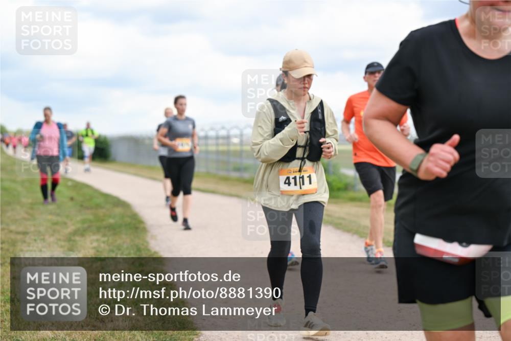 14.09.2025 - Airport Race Dr. Thomas Lammeyer http://msf.ph/oto/8881390 14.09.2025 12:32:54 Laufen 4111 meine-sportfotos.de