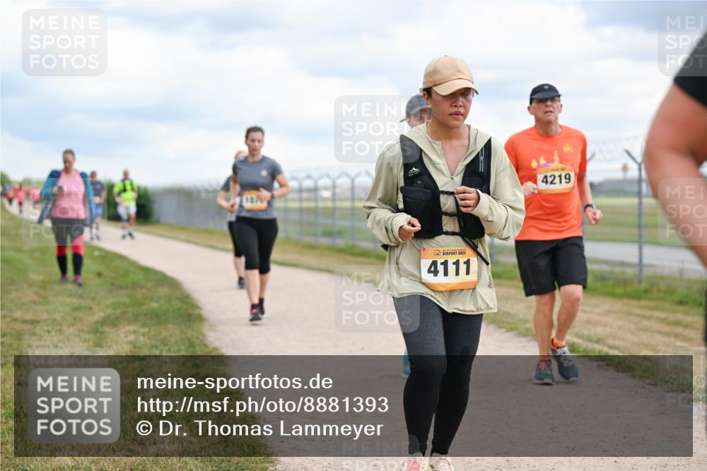 14.09.2025 - Airport Race Dr. Thomas Lammeyer http://msf.ph/oto/8881393 14.09.2025 12:32:54 Laufen 107, 4111, 4219 meine-sportfotos.de
