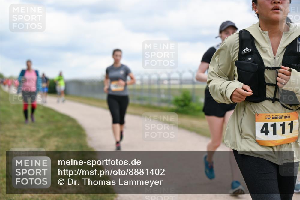 14.09.2025 - Airport Race Dr. Thomas Lammeyer http://msf.ph/oto/8881402 14.09.2025 12:32:55 Laufen 42, 4111 meine-sportfotos.de
