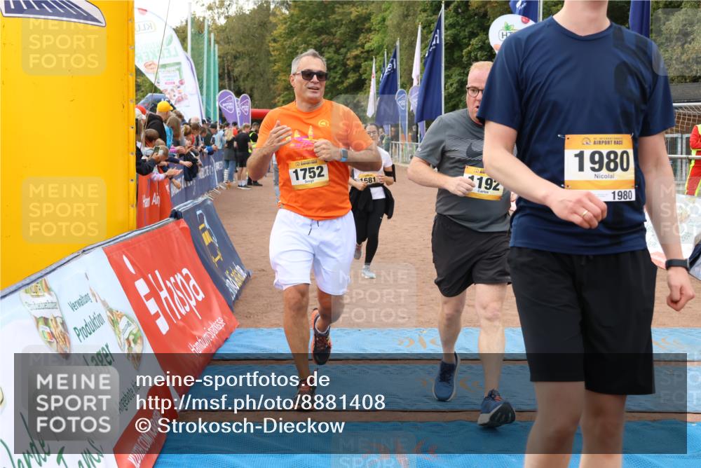 14.09.2025 - Airport Race Strokosch-Dieckow http://msf.ph/oto/8881408 14.09.2025 12:42:08 Ziel 377, 598, 958, 999, 1192, 1681, 1752, 1998, 4015 meine-sportfotos.de