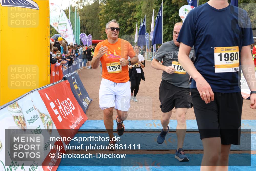 14.09.2025 - Airport Race Strokosch-Dieckow http://msf.ph/oto/8881411 14.09.2025 12:42:08 Ziel 377, 598, 958, 999, 1192, 1681, 1752, 1998, 4015 meine-sportfotos.de