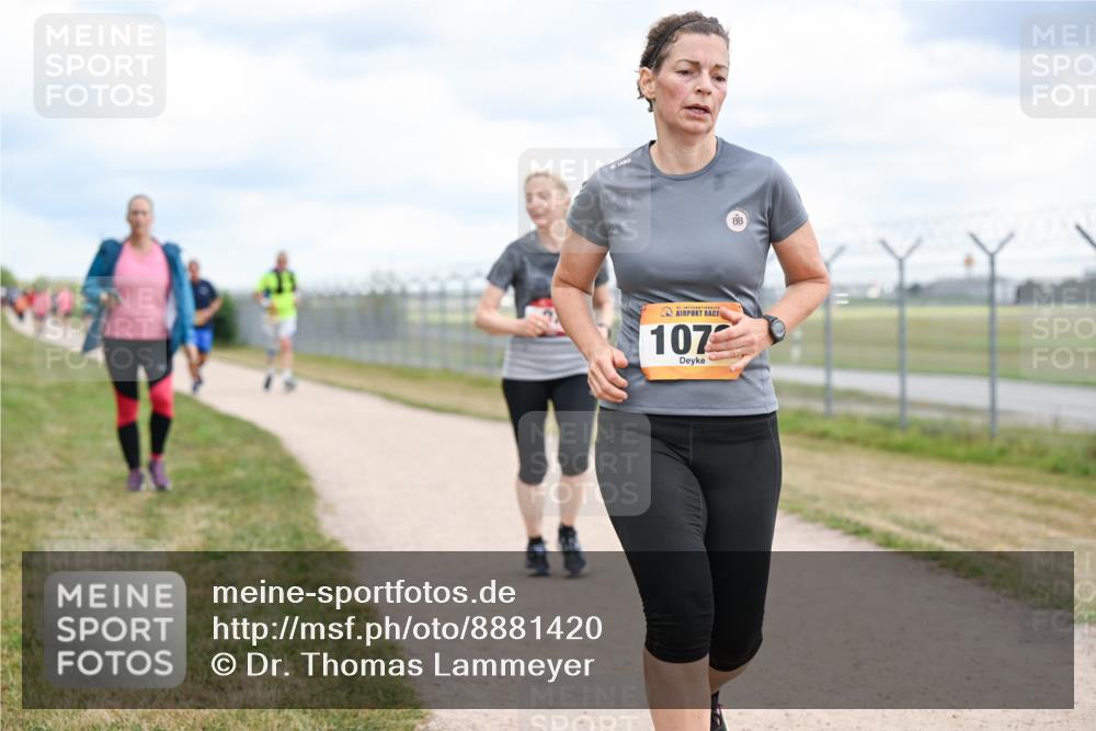 14.09.2025 - Airport Race Dr. Thomas Lammeyer http://msf.ph/oto/8881420 14.09.2025 12:32:57 Laufen 107, 8 meine-sportfotos.de