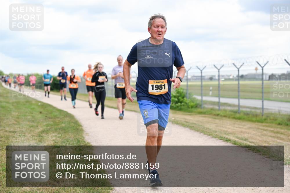14.09.2025 - Airport Race Dr. Thomas Lammeyer http://msf.ph/oto/8881459 14.09.2025 12:33:06 Laufen 616, 1981 meine-sportfotos.de