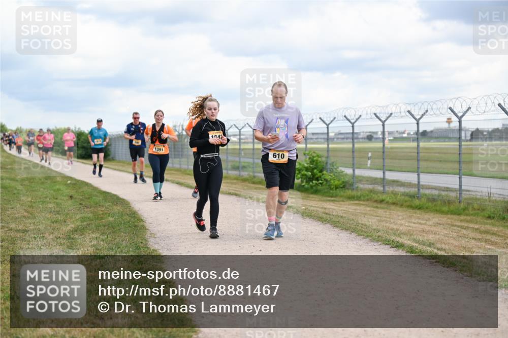 14.09.2025 - Airport Race Dr. Thomas Lammeyer http://msf.ph/oto/8881467 14.09.2025 12:33:08 Laufen 1391, 1047, 610 meine-sportfotos.de
