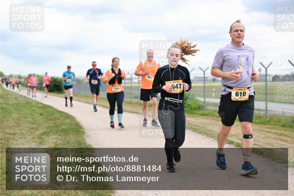 14.09.2025 - Airport Race Dr. Thomas Lammeyer http://msf.ph/oto/8881484 14.09.2025 12:33:10 Laufen 1391, 961, 947, 610 meine-sportfotos.de