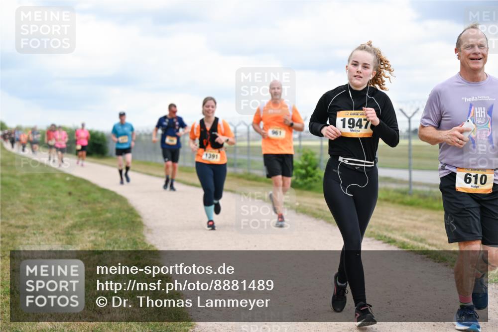 14.09.2025 - Airport Race Dr. Thomas Lammeyer http://msf.ph/oto/8881489 14.09.2025 12:33:11 Laufen 1391, 1947, 610 meine-sportfotos.de