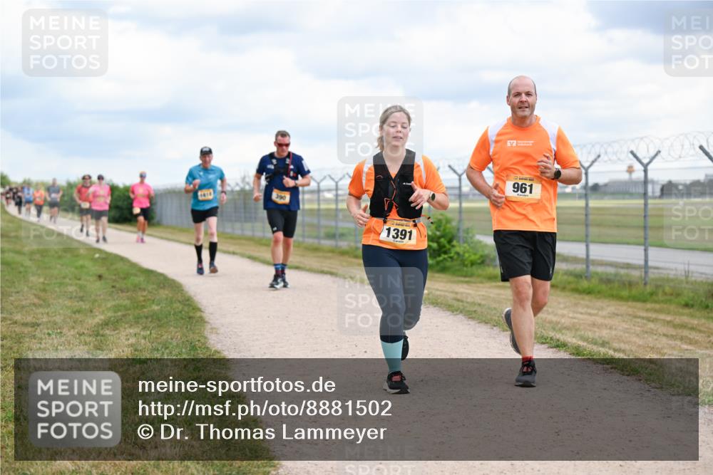 14.09.2025 - Airport Race Dr. Thomas Lammeyer http://msf.ph/oto/8881502 14.09.2025 12:33:12 Laufen 390, 1391, 961 meine-sportfotos.de