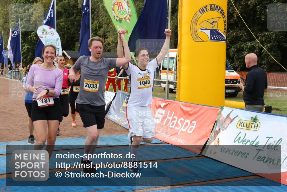 14.09.2025 - Airport Race Strokosch-Dieckow http://msf.ph/oto/8881514 14.09.2025 12:42:26 Ziel 143, 155, 181, 591, 618, 962, 1007, 1040, 1579, 1705, 2033, 2039, 4227 meine-sportfotos.de