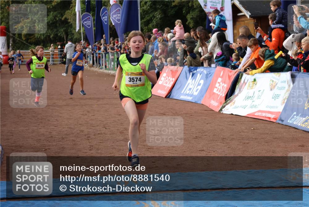 14.09.2025 - Airport Race Strokosch-Dieckow http://msf.ph/oto/8881540 14.09.2025 10:27:52 Ziel 3217, 3570, 3574 meine-sportfotos.de