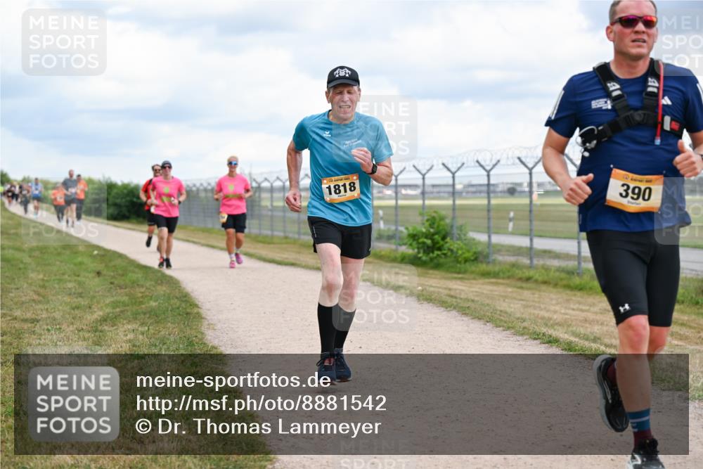 14.09.2025 - Airport Race Dr. Thomas Lammeyer http://msf.ph/oto/8881542 14.09.2025 12:33:16 Laufen 1818, 390 meine-sportfotos.de