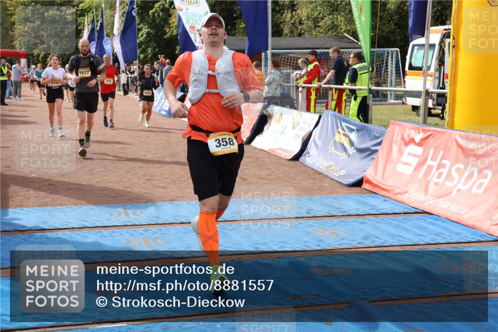 14.09.2025 - Airport Race Strokosch-Dieckow http://msf.ph/oto/8881557 14.09.2025 12:42:37 Ziel 143, 155, 358, 436, 923, 1632, 2017, 4059, 4107 meine-sportfotos.de